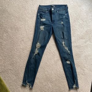 Express distressed skinny jeans (6R)